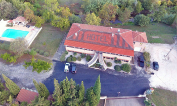 Relais Motards HOTEL*** RESTAURANT MAS LE CHÂTELET